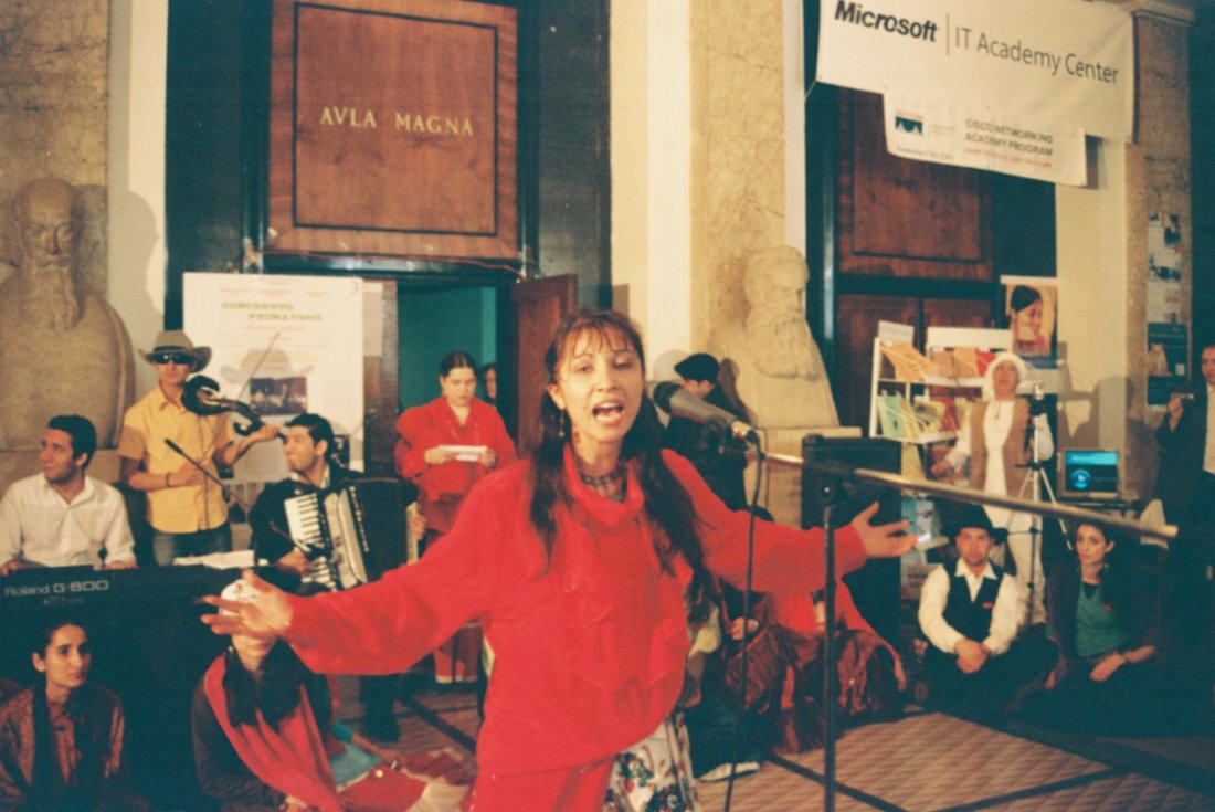 Roma student theater. Photo credits: 