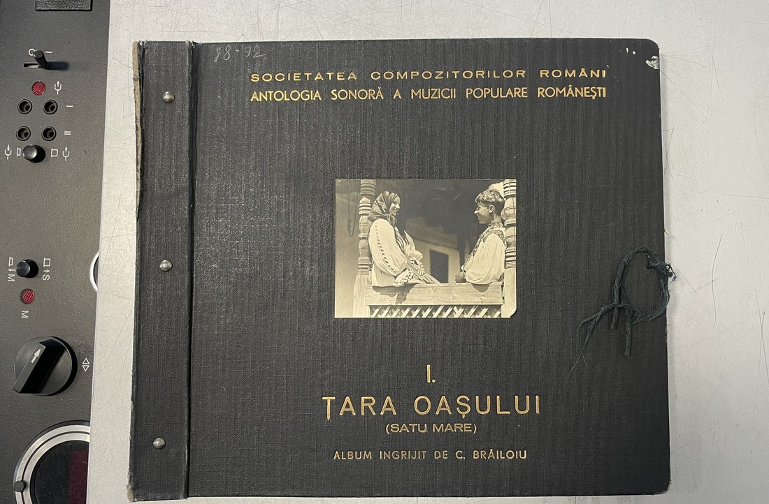 Photo courtesy of The Folklore Archive of the Romanian Academy Institute, Cluj-Napoca